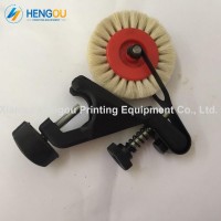 1 piece China post free shipping Hengoucn SM 74 brush wheel assembly for paper CD 74 printing machine wheel